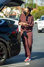 GAL GADOT Shopping at Gelson
