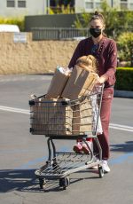 GAL GADOT Shopping at Gelson