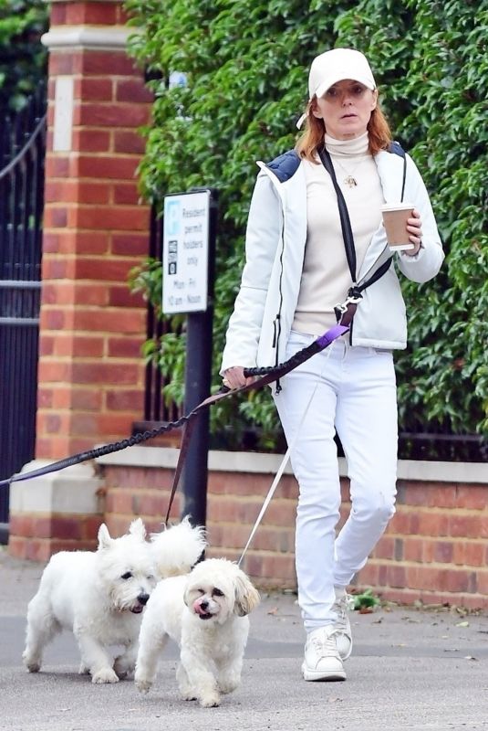 GERI HALLIWELL Out with Her Dogs in London 10/07/2021