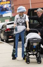 HALSEY Out with Her Baby in New York 10/05//2021