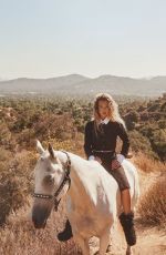 HANNAH FERGUSON in Harper