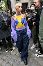 IRIS LAW Arrives at Loewe Spring/Summer 2022 Show at Paris Fashion Week 10/01/2021