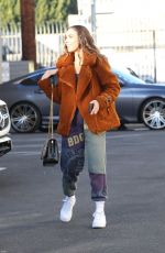 JENNA JOHNSON Heading to DWTS Rehersals in Los Angeles 10/21/2021