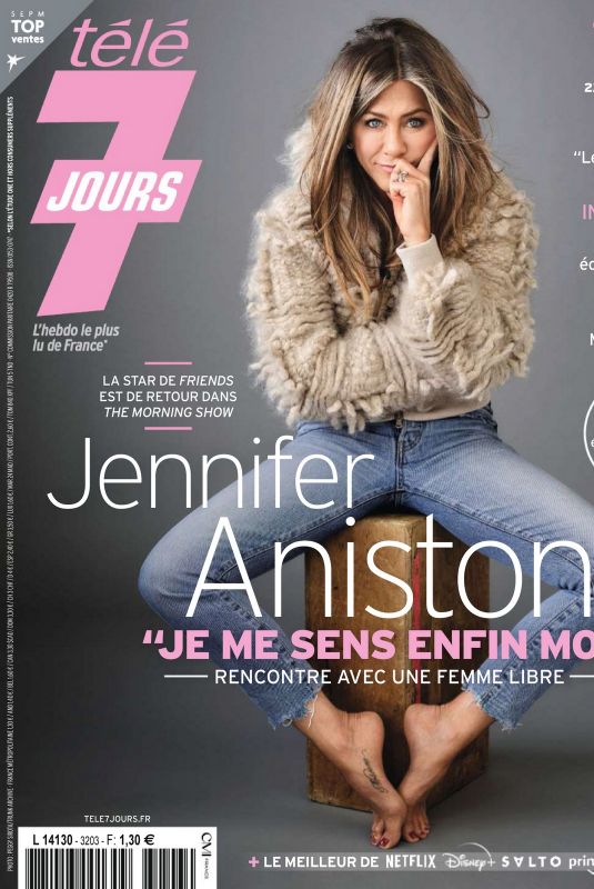 JENNIFER ANISTON in Tele 7 Jours Magazine, October 2021