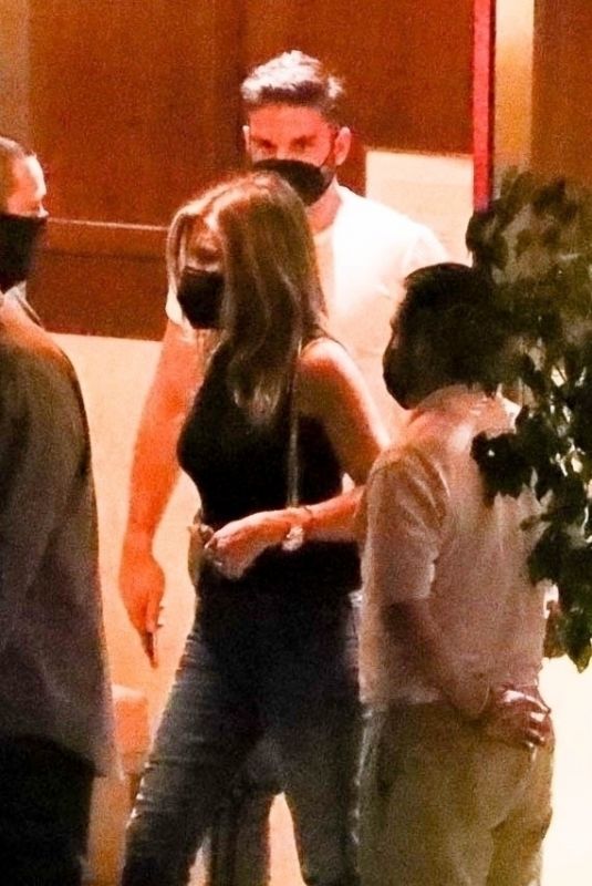 JENNIFER ANISTON Out for Dinner with a Mystery Man at Sunset Tower Hotel in Los Angeles 09/27/2021