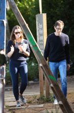 JENNIFER GARNER at Her Under-construction Home in Brentwood 10/08/2021