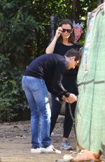 JENNIFER GARNER at Her Under-construction Home in Brentwood 10/08/2021