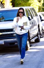 JENNIFER GARNER in a White Sweatshirt and Denim Out in Brentwood 10/14/2021