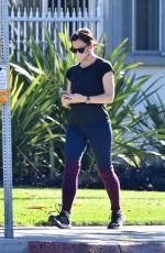 JENNIFER GARNER Out Jogging in Brentwood 10/28/2021