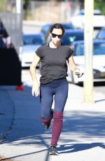 JENNIFER GARNER Out Jogging in Brentwood 10/28/2021