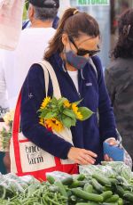 JENNIFER GARNER Out Shopping at Brentwood Farmer