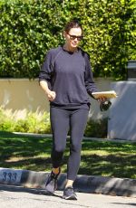 JENNIFER GARNER Out Visiting a Friend in Brentwood 10/27/2021