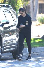JENNIFER GARNER Out Visiting a Friend in Brentwood 10/27/2021