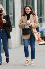 JENNIFER GARNER Out with a Girlfriend in New York 10/23/2021