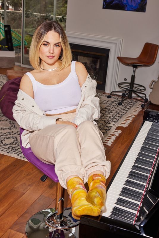 JOANNA JOJO LEVESQUE at a Photoshoot, September 2021