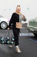 JOJO SIWA and JENNA JOHNSON Leaving Dance Practice in Los Angeles 10/23/2021