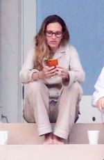 JULIA ROBERTS on Her First Day of Quarantine in Sydney 10/24/2021