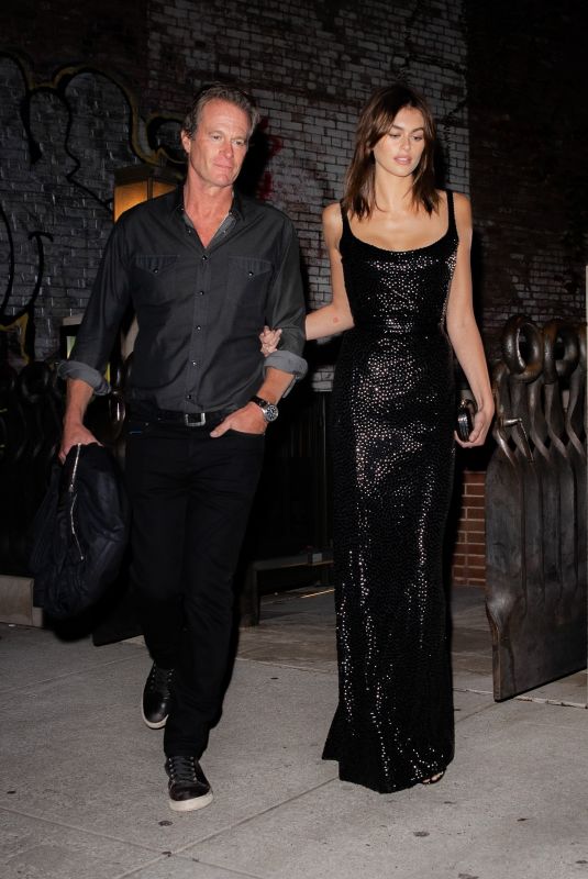 KAIA and Rande GERBER Leaves Their Hotel in New York 10/28/2021