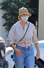 KAT PERRY Out Shopping in Santa Barbara 10/18/2021