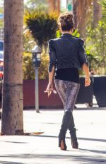 KATE BECKINSALE Arrives at a Meeting in Beverly Hills 10/12/2021