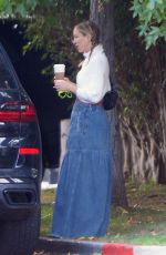 KATE HUDSON Out for Coffee in Los Angeles 10/20/2021