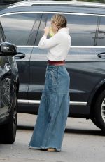 KATE HUDSON Out for Coffee in Los Angeles 10/20/2021