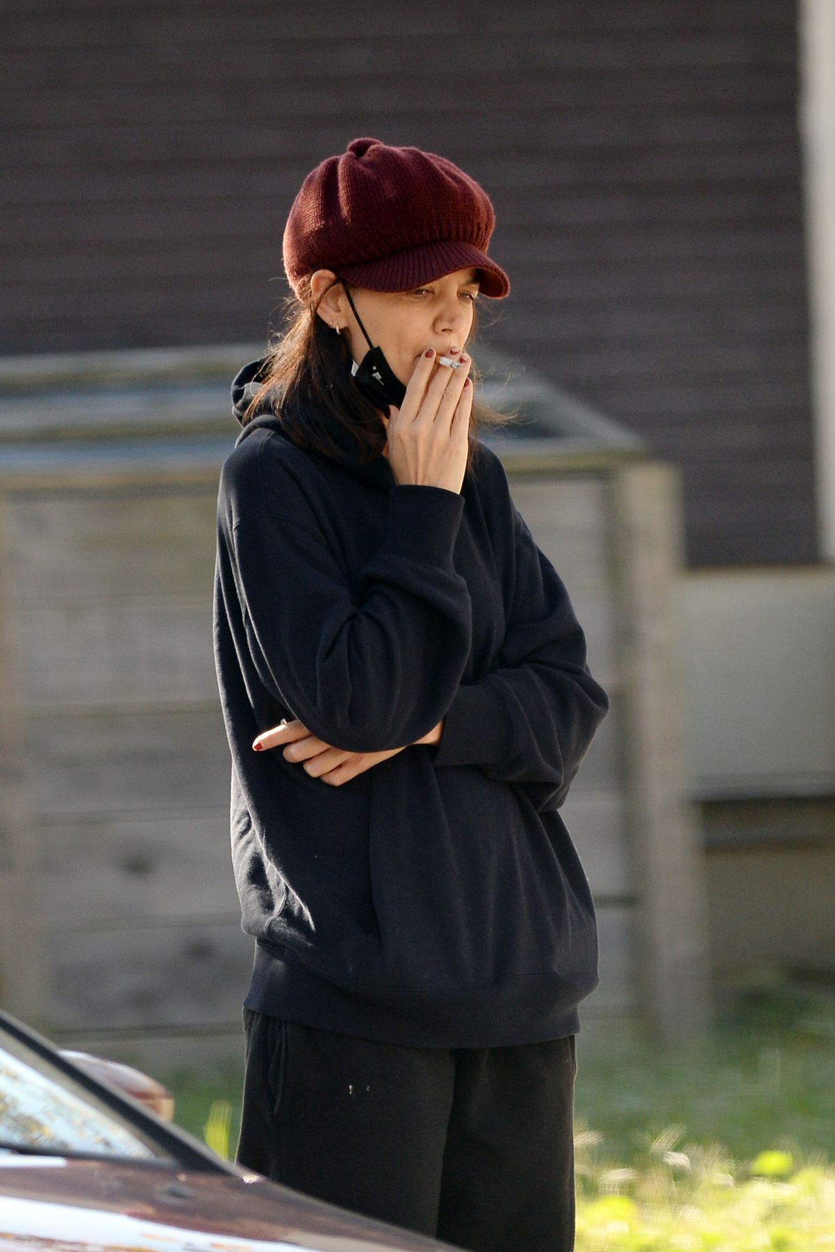 KATIE HOLMES Out Smoking in Brooklyn 10/19/2021. 