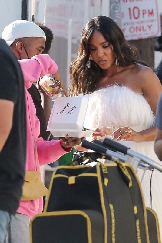 KELLY ROWLAND on the Set of Merry Liddle Christmas in Los Angeles 10/02/2021