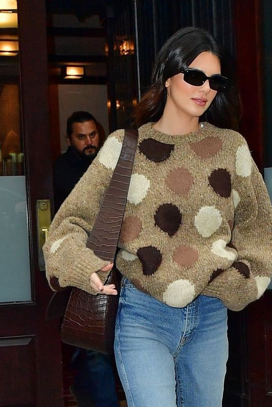 KENDALL JENNER Leaves Her Apartment in New York 10/13/2021