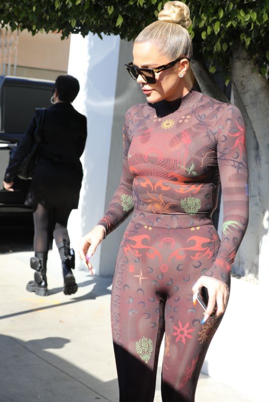 KHLOE KARDASHIAN in Tights Out in Los Angeles 09/30/2021