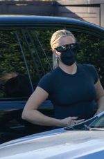 KHLOE KARDASHIAN Out in Calabasas 10/21/2021