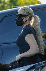 KHLOE KARDASHIAN Out in Calabasas 10/21/2021