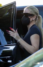 KHLOE KARDASHIAN Out in Calabasas 10/21/2021