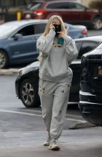 KHLOE KARDASHIAN Out in Woodland Hills 10/18/2021