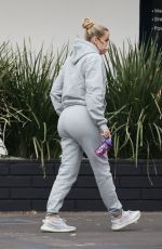 KHLOE KARDASHIAN Takes Her Daughter at Dance Class in Los Angeles 10/04/2021