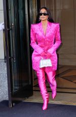 KIM KARDASHIAN Leaves Ritz Carlton Hotel for Saturday Night Live Rehearsals in New York 10/07/2021