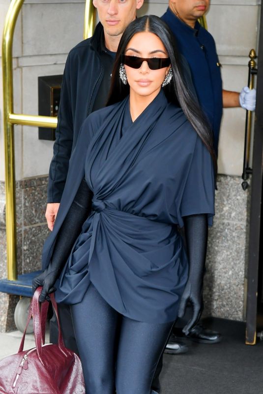 KIM KARDASHIAN Leaves Ritz Carlton in New York 10/05/2021