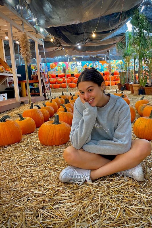 KIRA KOSARIN – Instagram Photos 10/08/2021