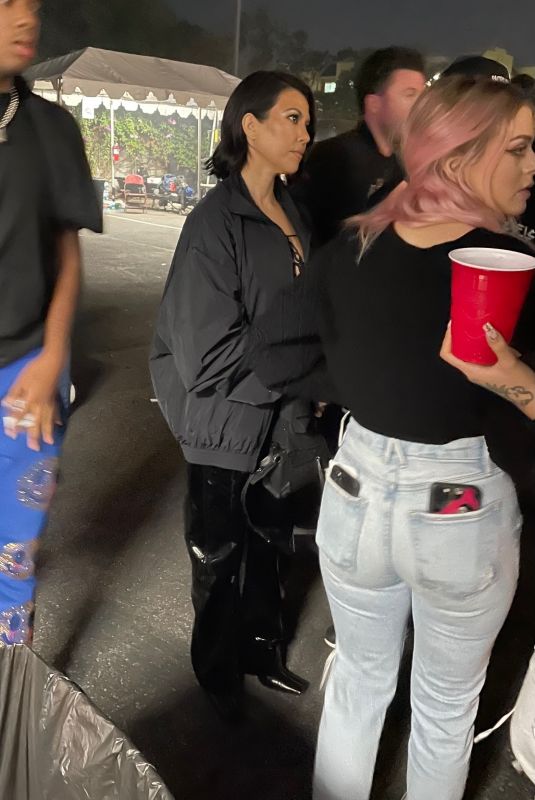 KOURTNEY KARDASHIAN Arrives at Machine Gun Kelly