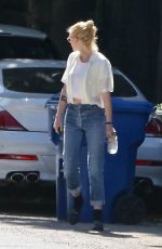 KRISTEN STEWART Leaves a Friend
