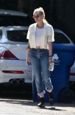 KRISTEN STEWART Leaves a Friend