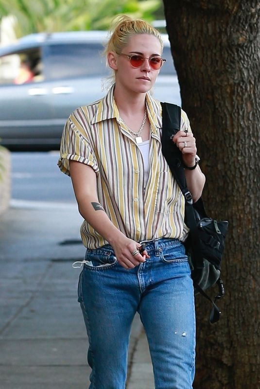 KRISTEN STEWART Out and About in Los Feliz 10/20/2021