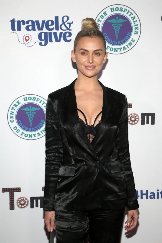 LALA KENT at Travel and GIVE