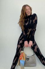 LARSEN THOMPSON - Instagram Photos and Videos 09/30/2021