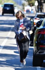 LAURA DERN Out for Lunch with Family in Brentwood 10/27/2021