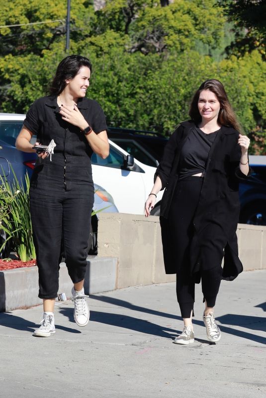 LAUREN PARSEKIAN Out for Lunch with a Friend in Los Feliz 10/29/2021