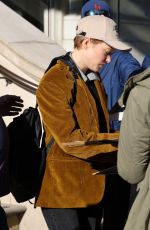 LEA SEYDOUX Checking Out from Her Hotel in London 09/29/2021