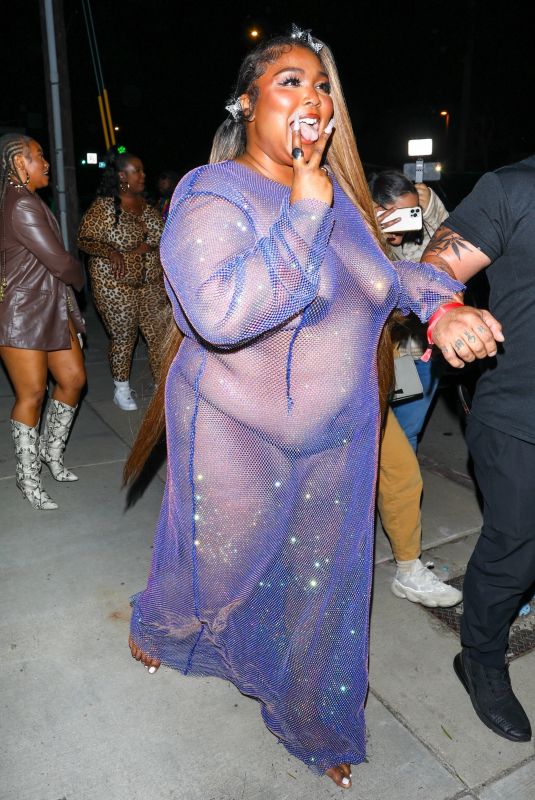 LIZZO Arrives at Cardi B’s 29th Birthday Party in Los Angeles 10/11/2021