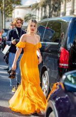 MADELYN CLINE Arrives at Giambattista Valli Womenswear Spring/Summer 2022 Show in Paris 10/04/2021