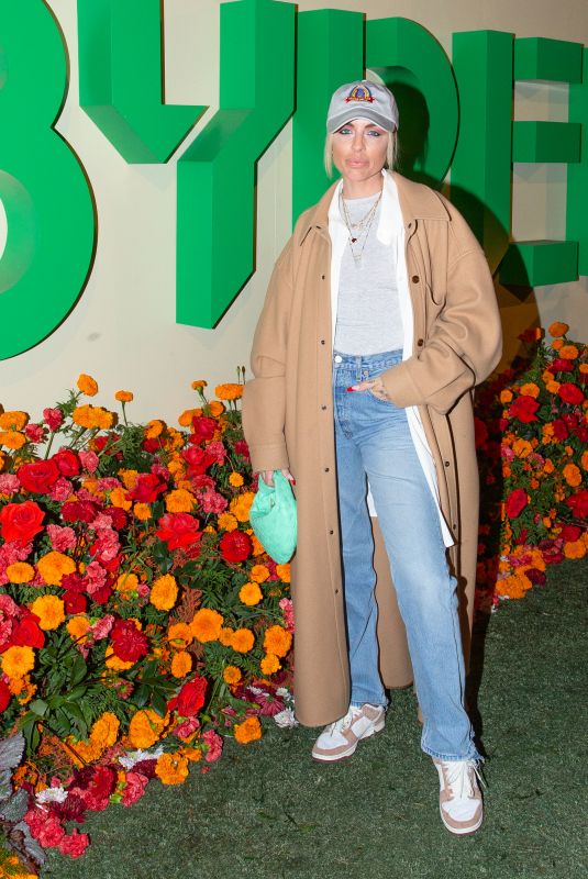 MAEVE REILLY at Byredo Mumbai Noise Cocktail and Exhibition in Los Angeles 10/21/2021